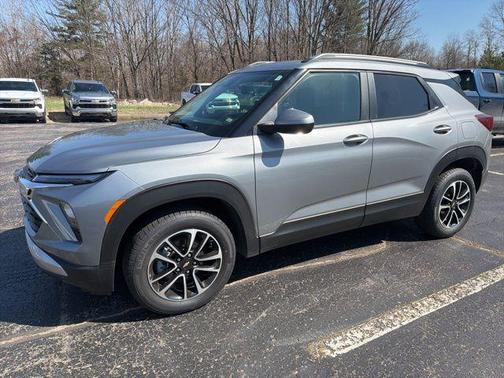 Sterling Gray Metallic 2025 Chevrolet Trailblazer LT