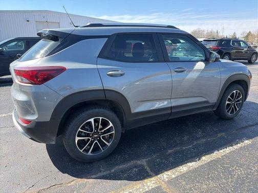 Sterling Gray Metallic 2025 Chevrolet Trailblazer LT