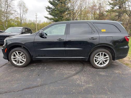 DB Black Crystal Clearcoat 2023 Dodge Durango GT AWD