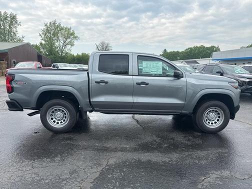 2025 Chevrolet Colorado WT
