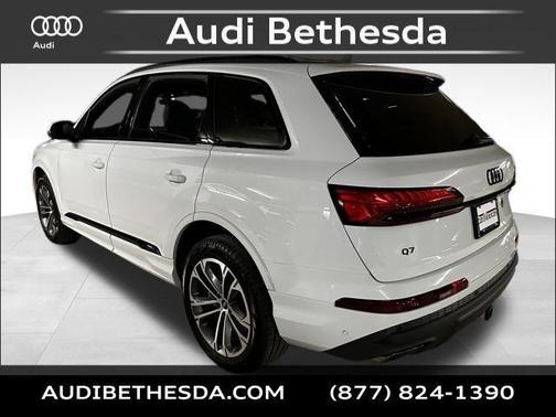 2026 Audi Q7 45 Premium
