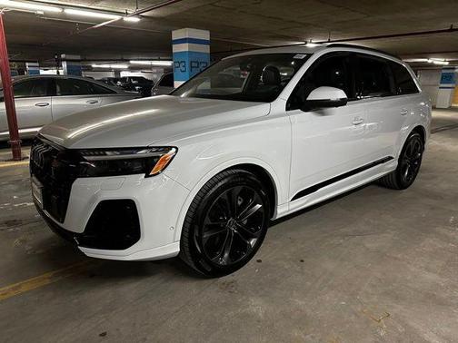 2025 Audi Q7 55 Prestige