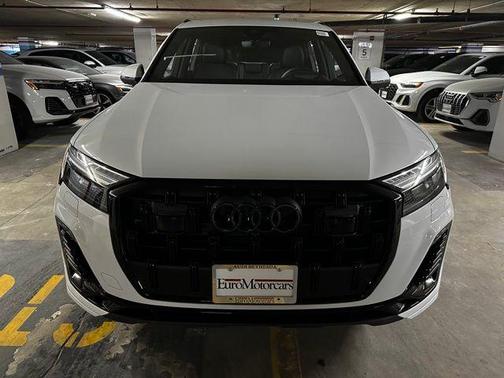 2025 Audi Q7 55 Prestige