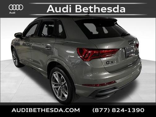 2025 Audi Q3 Premium 45 TFSI S line quattro Tiptronic