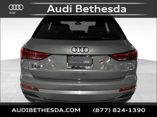 2025 Audi Q3 Premium 45 TFSI S line quattro Tiptronic