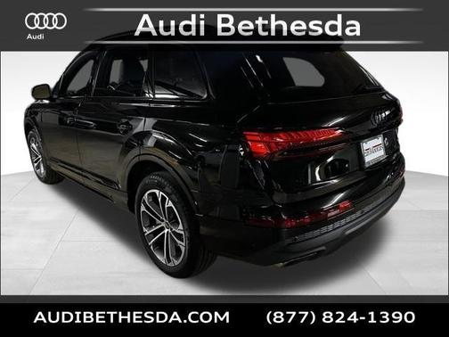 2026 Audi Q7 45 Premium