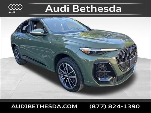 District Green Metallic 2026 Audi Q5 Sportback Premium Plus TFSI quattro S tronic