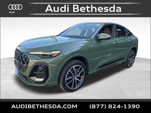 District Green Metallic 2026 Audi Q5 Sportback Premium Plus TFSI quattro S tronic