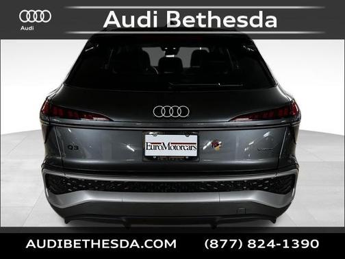 Daytona Gray Pearl Effect 2026 Audi Q3 TFSI quattro S tronic