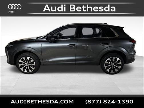 Daytona Gray Pearl Effect 2026 Audi Q3 TFSI quattro S tronic