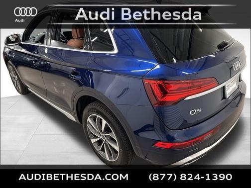2022 Audi Q5 45 S line Premium Plus