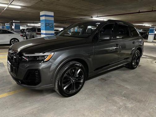 2025 Audi Q7 55 Premium Plus