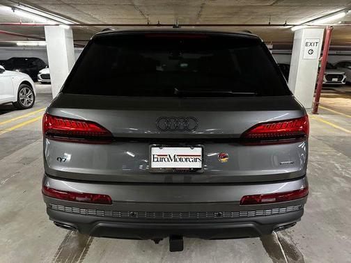 2025 Audi Q7 55 Premium Plus