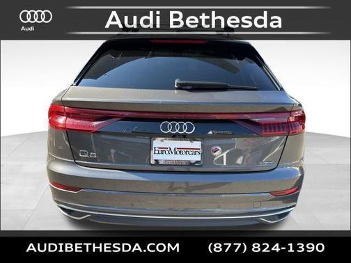 2022 Audi Q8 55 Premium Plus