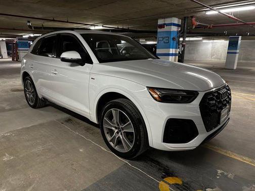 2025 Audi Q5 45 S line Premium