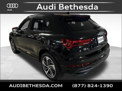 2025 Audi Q3 Premium 45 TFSI S line quattro Tiptronic