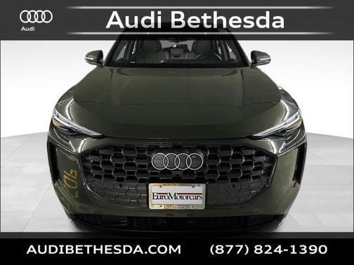 District Green Metallic 2026 Audi Q5 Premium Plus TFSI quattro S tronic