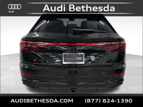 2025 Audi Q8 55 Premium Plus