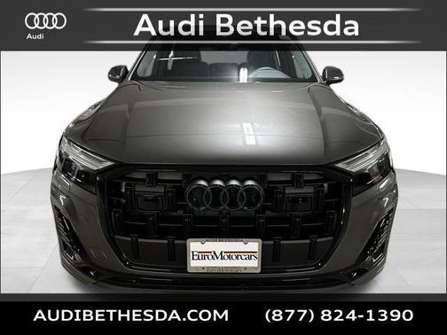 2025 Audi Q7 55 Premium Plus