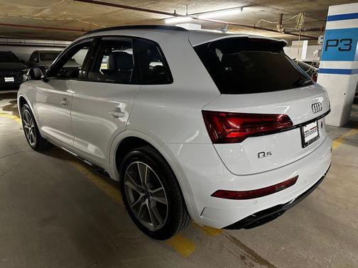 2025 Audi Q5 45 S line Premium