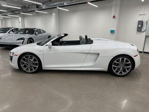 2011 Audi R8 5.2 quattro Spyder