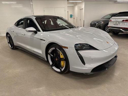 2022 Porsche Taycan Turbo S