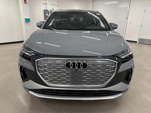 2025 Audi Q4 e-tron Sportback Prestige 55 quattro