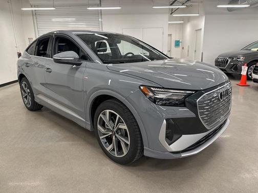 2025 Audi Q4 e-tron Sportback Prestige 55 quattro