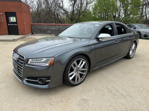2016 Audi S8 4.0T Plus