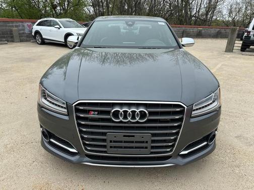 2016 Audi S8 4.0T Plus