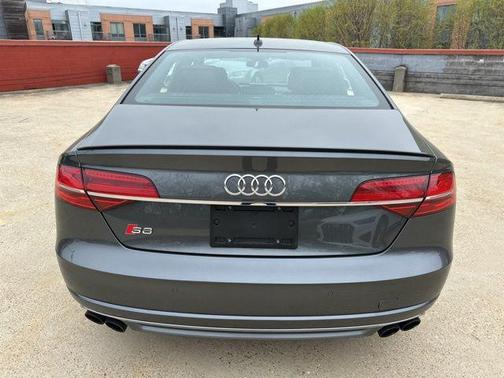 2016 Audi S8 4.0T Plus