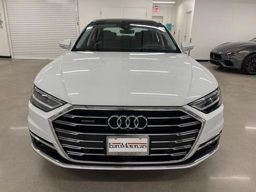 Photo 2 of 31 of 2019 Audi A8 L 55