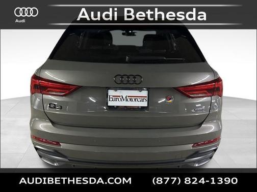 2022 Audi Q3 45 S line Premium