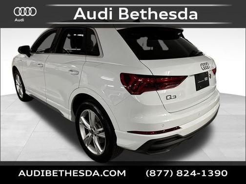 2024 Audi Q3 Premium 45 TFSI S line quattro Tiptronic