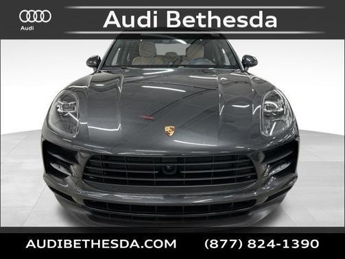 Volcano Grey Metallic 2020 Porsche Macan Macan