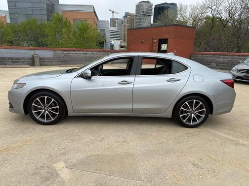 2017 Acura TLX w/Technology Package