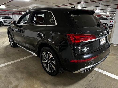 2022 Audi Q5 45 S line Premium Plus