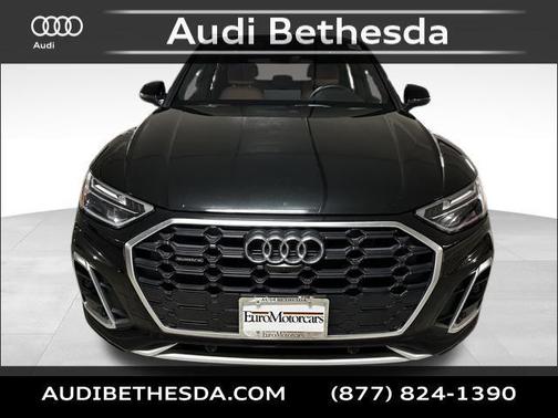 2022 Audi Q5 45 S line Premium Plus