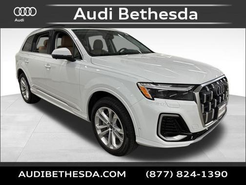 Glacier White Metallic 2026 Audi Q7 45 Premium Plus