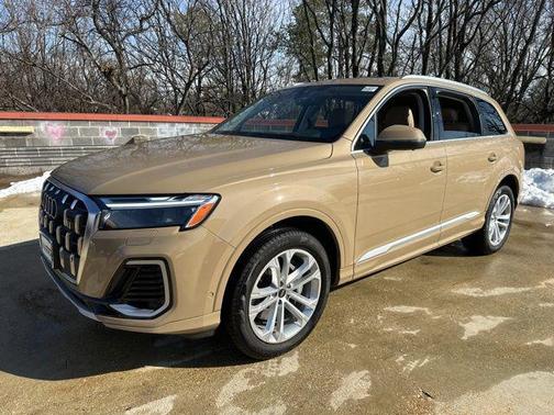 2025 Audi Q7 45 Premium