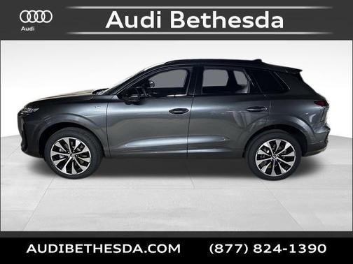 Daytona Gray Pearl Effect 2026 Audi Q3 TFSI quattro S tronic