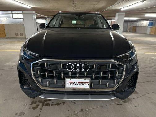 2025 Audi Q8 55 Premium