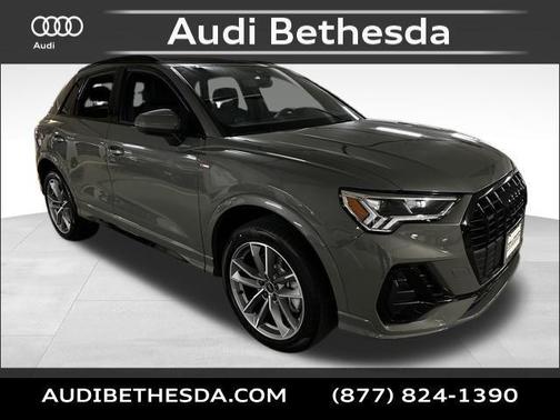 2025 Audi Q3 Premium 45 TFSI S line quattro Tiptronic