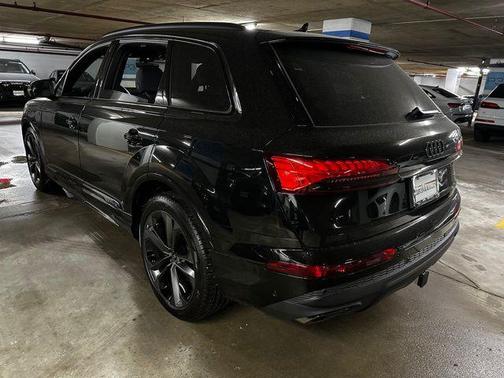 2025 Audi Q7 55 Prestige
