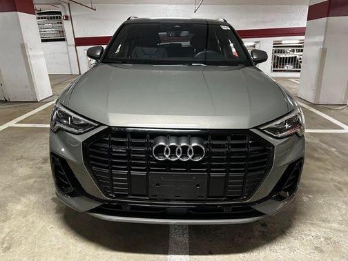 2024 Audi Q3 Premium 45 TFSI S line quattro Tiptronic