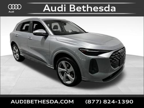 Silver Metallic 2025 Audi Q5 Premium Plus TFSI quattro S tronic