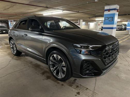 2025 Audi Q8 55 Premium Plus