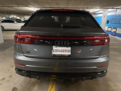 2025 Audi Q8 55 Premium Plus