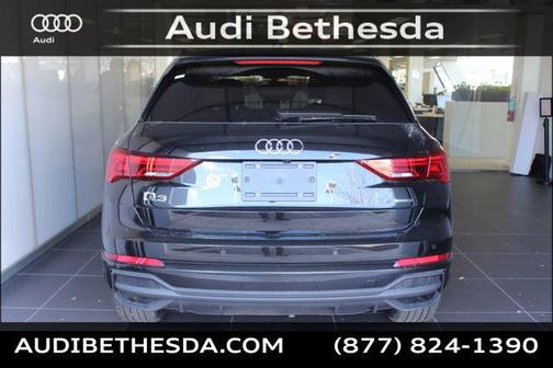 2025 Audi Q3 Premium 45 TFSI S line quattro Tiptronic