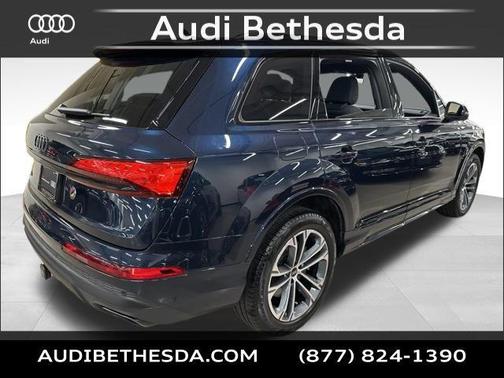 2025 Audi Q7 45 Premium Plus